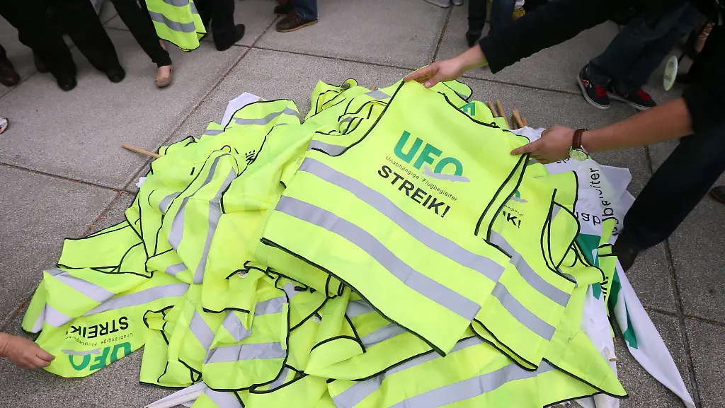 e97260e4db5ac1f3d2c60ae6bf855a5a