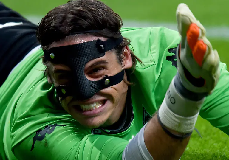 2f120b38d7723425f1efe0ea97c31585