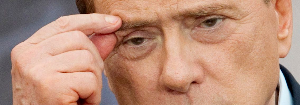 Berlusconi bekommt die Existenz der Wutbürger seines Landes zu spüren.