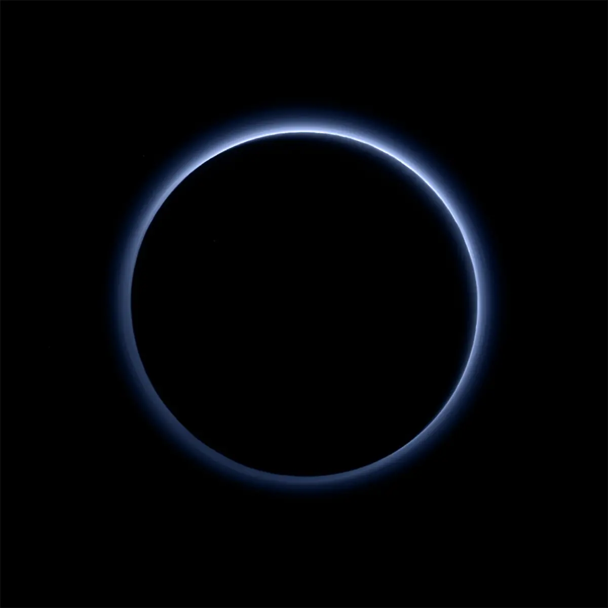 Pluto-blauer-himmel-Kopie