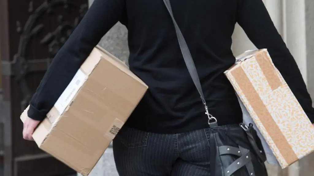 Oft-landen-Pakete-beim-Nachbarn-statt-beim-Empfaenger-Zahlen-muss-der-fuer-die-Ware-aber-erst-wenn-er-sie-auch-erhalten-hat