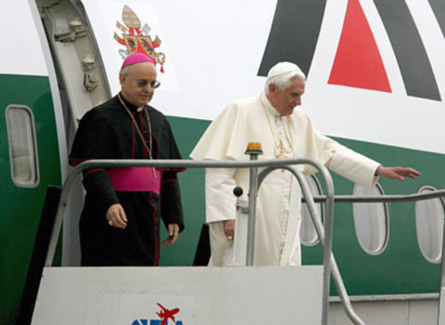 Papst Benedikt XVI. ist zu Besuch in Brasilien, dem Land mit den meisten Katholiken weltweit.