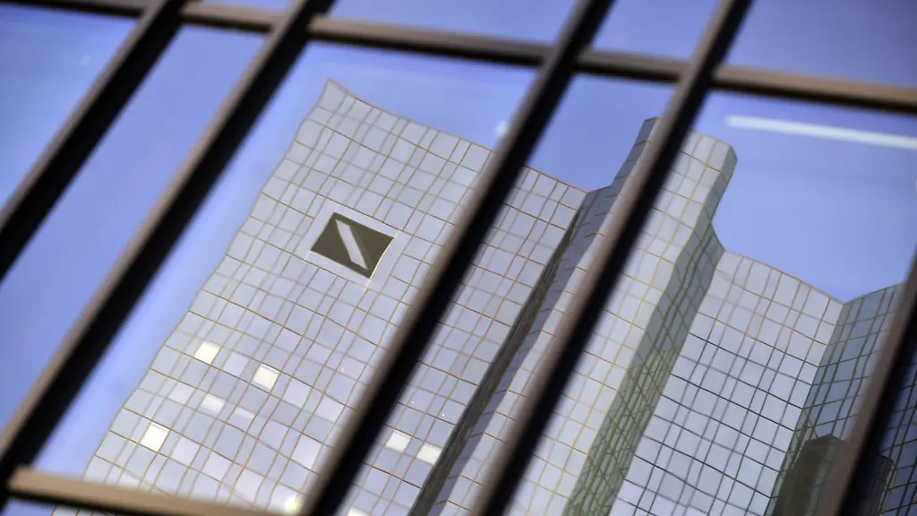 ab67526a56e1f614617a26784830ce37