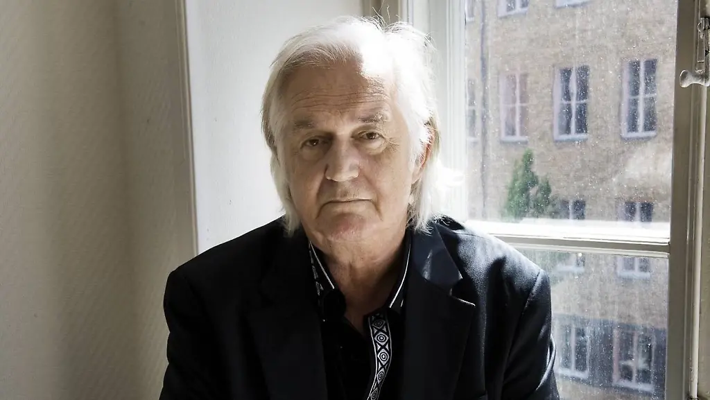 b751c6878a8b90a49d8d725cb59d7a01