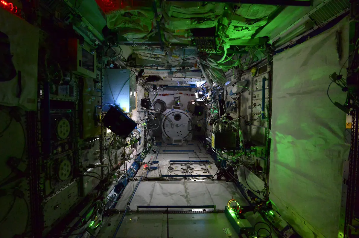 Space-Station-at-night-6