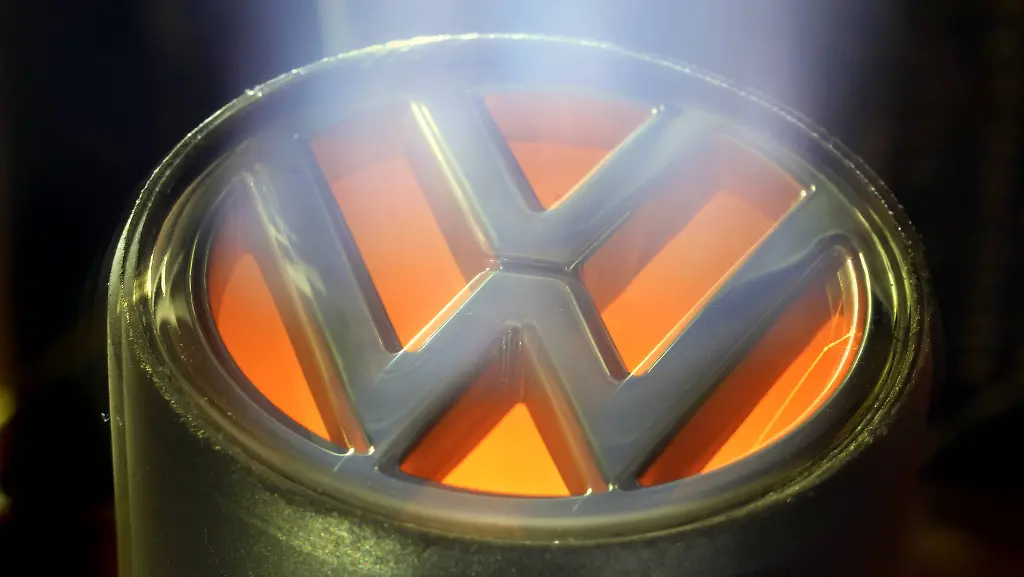 8683db2d5e9ebadf1427e4d0efe1aedb