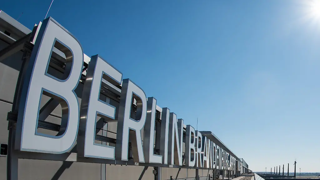 b049b199-97f1-4f8b-938e-7b6b713a287d