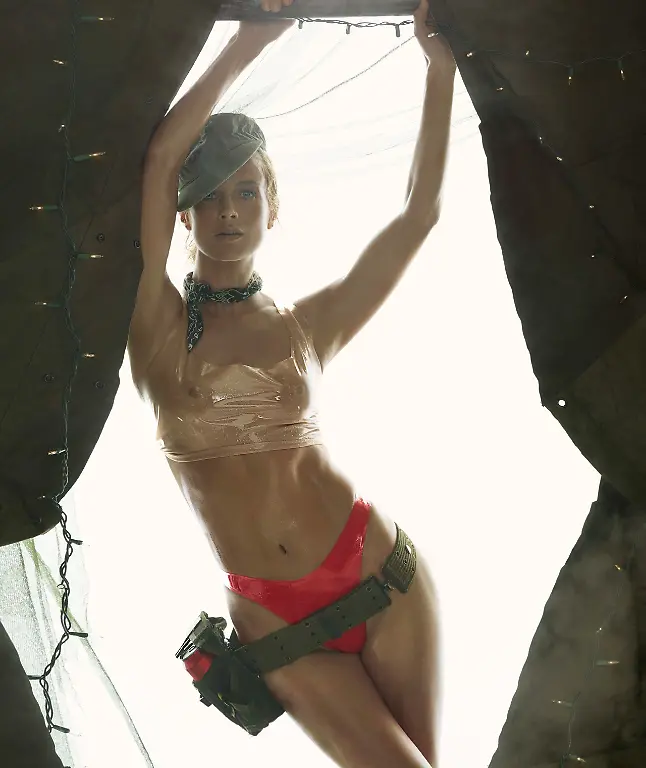 carolyn-murphy-pirelli-StevenMeisel