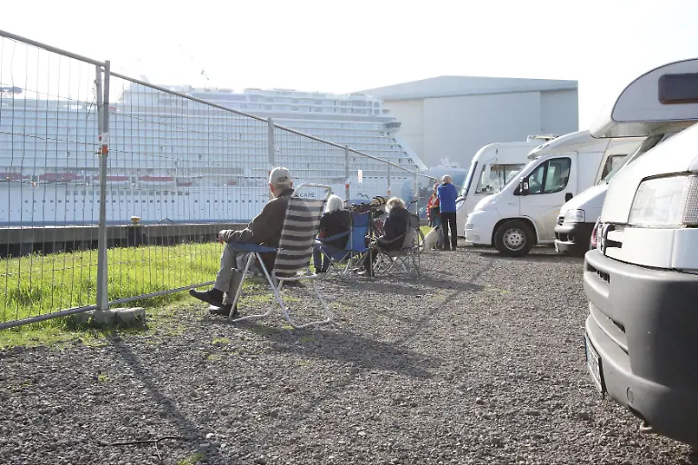 728c1bcc-a4db-4d01-a787-b2bac8eefe28