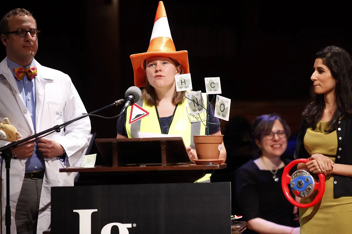 ab652827-10e2-4e48-9110-05043612fa89