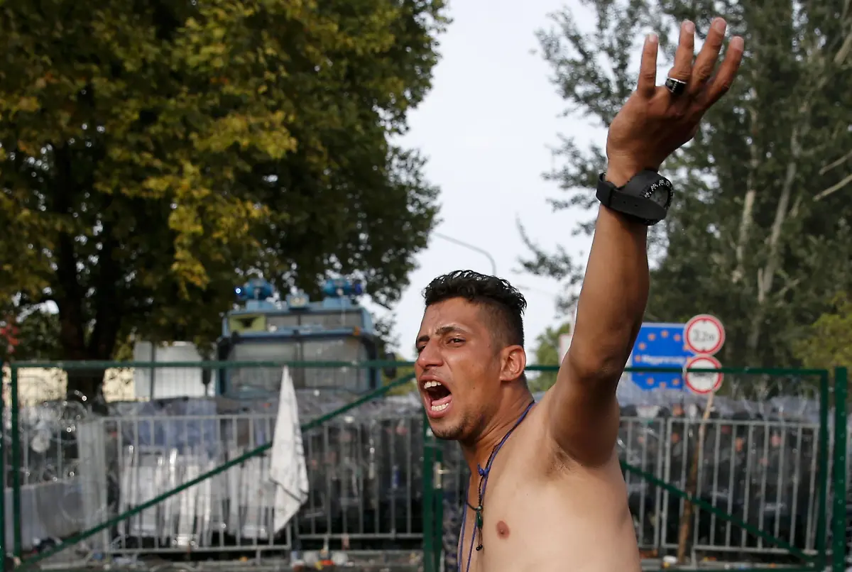 5f953a1a-ad58-490e-b801-824624cb383c