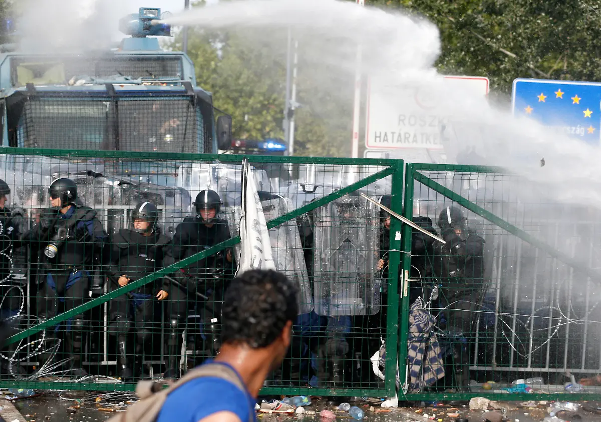 1a4b435d-c911-4152-9645-5247a55a779a