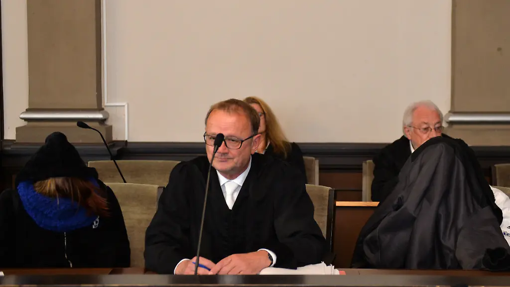 3rqz4006-jpg3973384906014635597