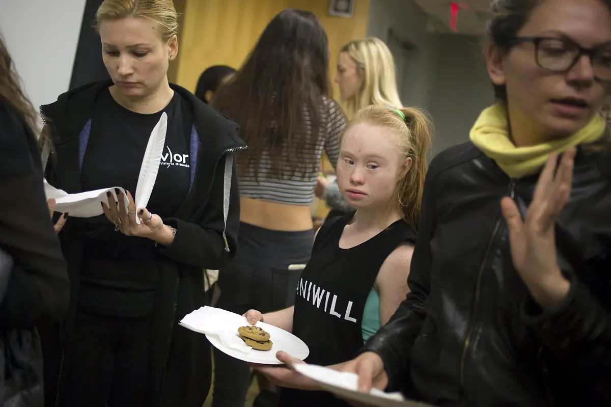 2015-09-13T021058Z-1393688325-GF10000203834-RTRMADP-3-USA-FASHION-JPG6617832646493740475