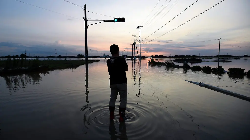 3rod0501-jpg4392411571429534921