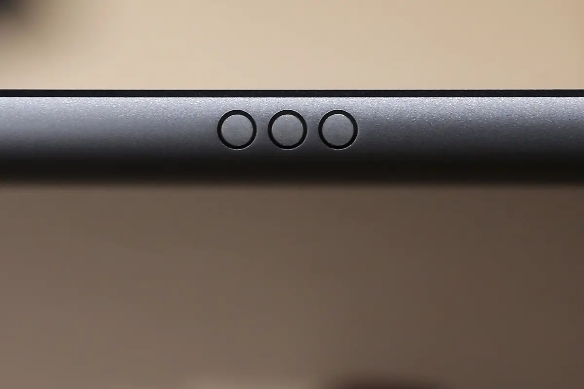 2015-09-09T224231Z-236571439-GF10000199684-RTRMADP-3-APPLE-PRODUCTS-JPG4871105305634438010