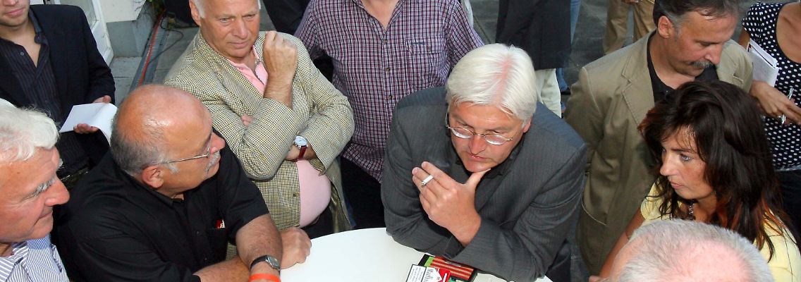 Frank-Walter Steinmeier im Jahr 2007 im SPD-Ortsverein Kirchmöser.