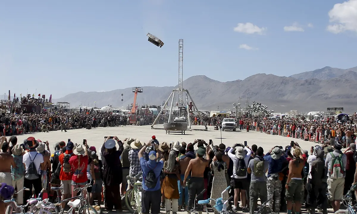 2015-09-05T210741Z-1383608871-GF10000194772-RTRMADP-3-USA-BURNINGMAN-NEVADA-JPG3628474998075560238