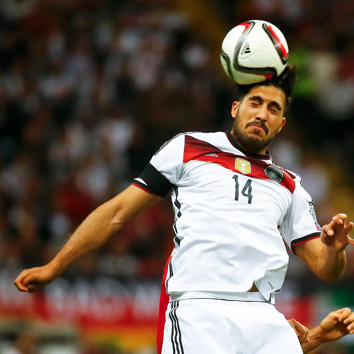 2015-09-04T202157Z-1500387195-LR2EB941KKAVK-RTRMADP-3-SOCCER-EURO-JPG5418733932620928645