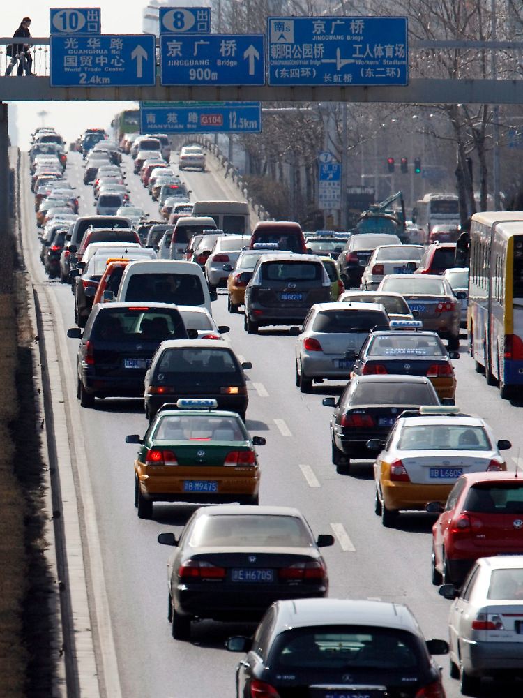 Die Regierung in Peking will wegen der großen Verkehrsbelastung weniger Neuzulassung erlauben.