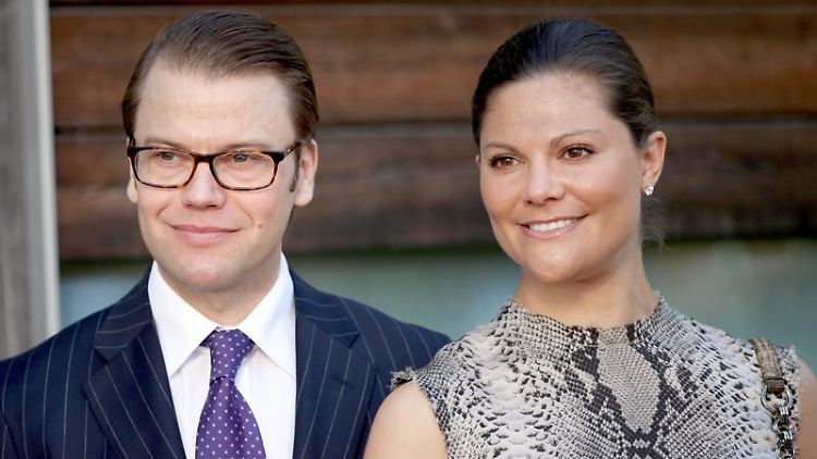 Ziehen sich zurück: Der Prinz und seine Prinzessin.