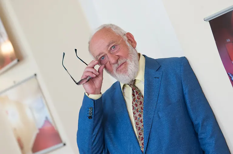 3rhq0618-jpg1061725373402893719