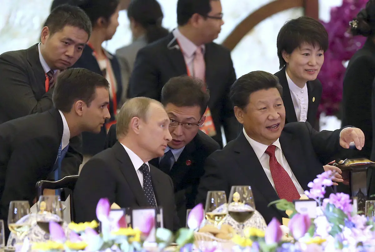 2015-09-03T012316Z-510583593-GF10000190867-RTRMADP-3-CHINA-RUSSIA-JPG2517919378228464119