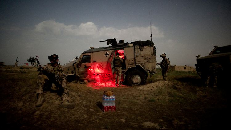 Bundeswehrsoldaten westlich von Kundus.