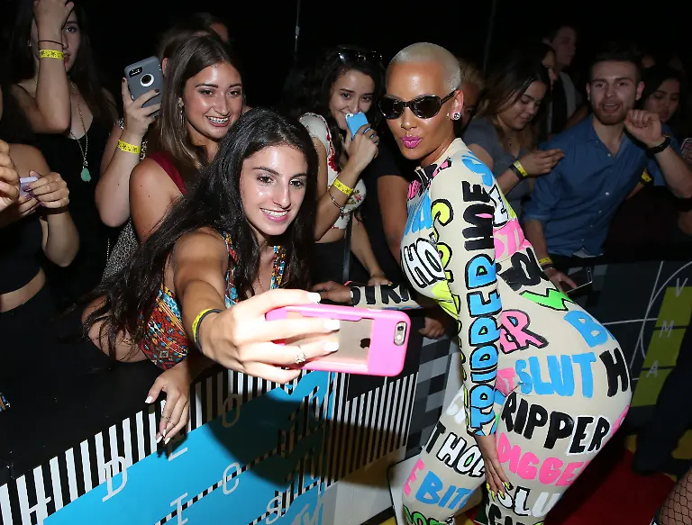 328E3E00FCE2C5E2-jpg2310444023860877504