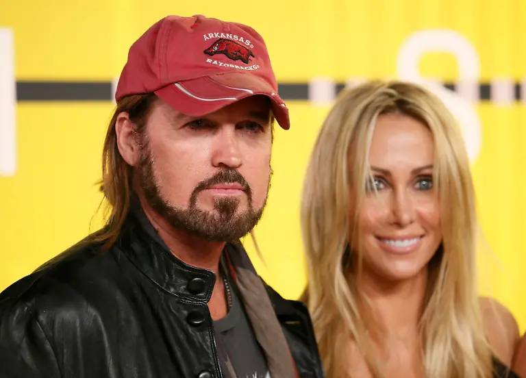 2015-08-31T005019Z-345180439-TB3EB8V02BL26-RTRMADP-3-MUSIC-MTV-VMA-JPG4145984597770532365