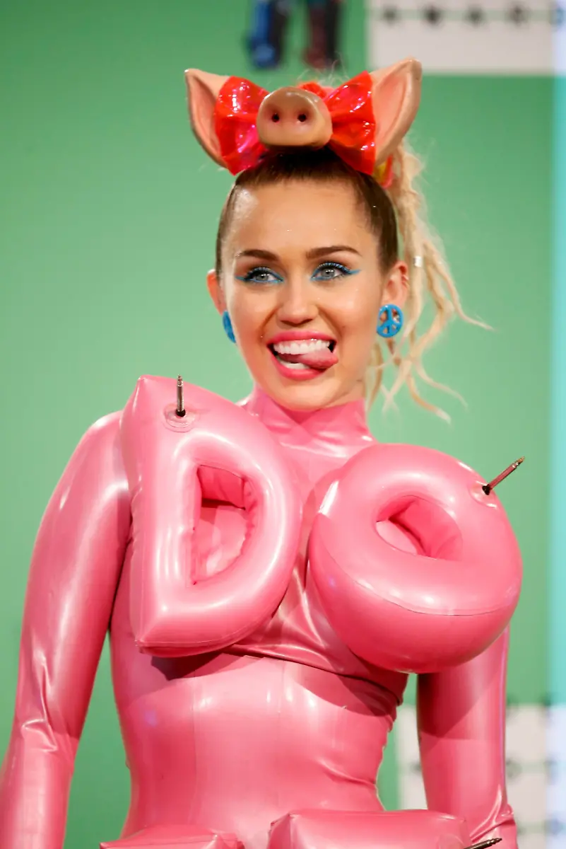 2015-08-31T043536Z-1121399126-TB3EB8V0CR1ER-RTRMADP-3-MUSIC-MTV-VMA-JPG6787423456003443119