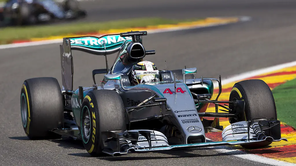 2015-08-23T124759Z-537272662-GF10000180215-RTRMADP-3-MOTOR-RACING-PRIX-JPG6147091288823336496