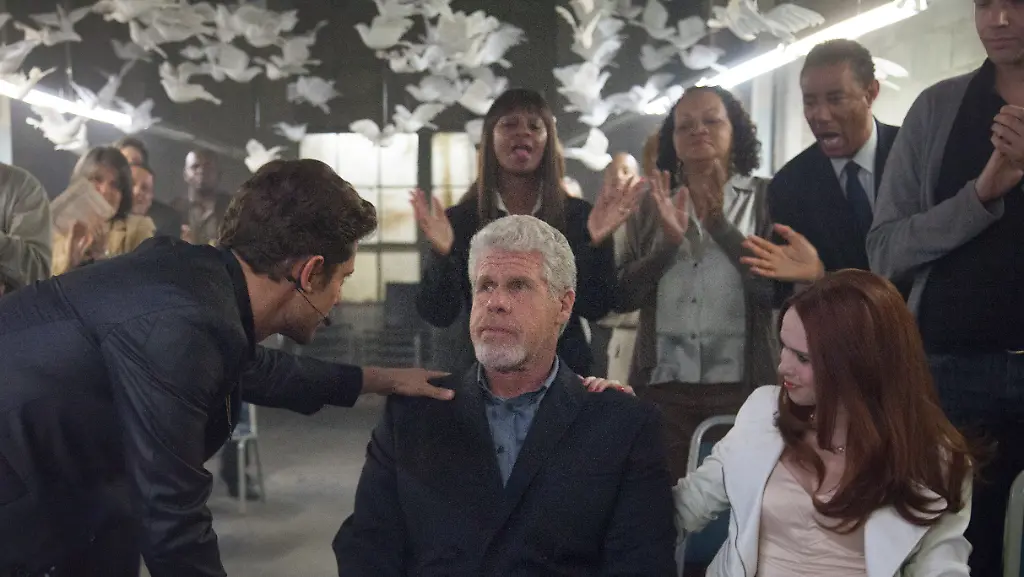 150804-PIV-Hand-of-God-6-c-2014-Amazon-com-Inc-or-its-affiliates