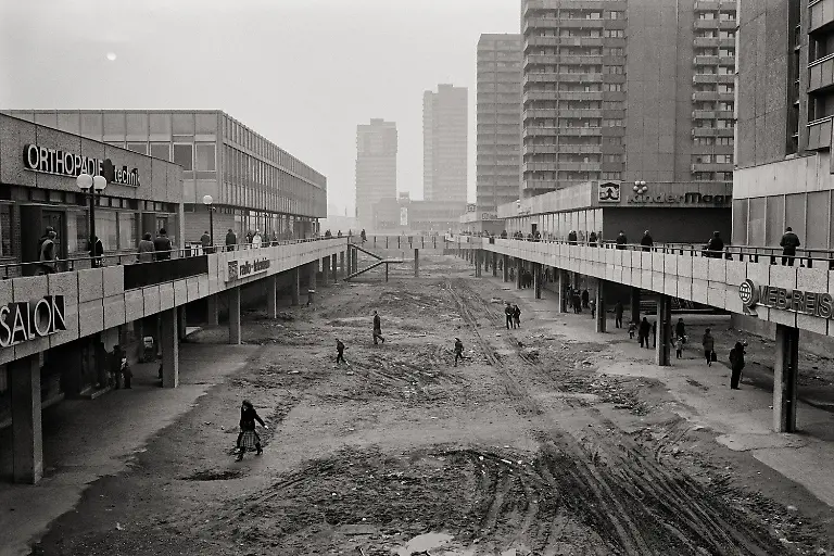 08-Meisel-1983-Versorgungseinrichtung-Halle-Neustadt