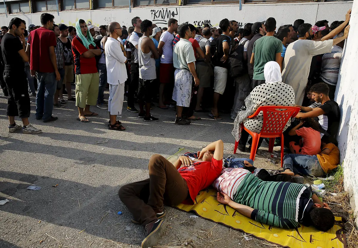 2015-08-11T130701Z-394107523-GF20000019873-RTRMADP-3-EUROPE-MIGRANTS-GREECE-JPG5672422800433190698