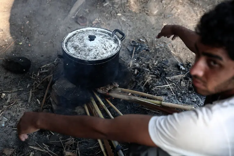 328E1400AC4A9F9A-jpg2441756183882642641