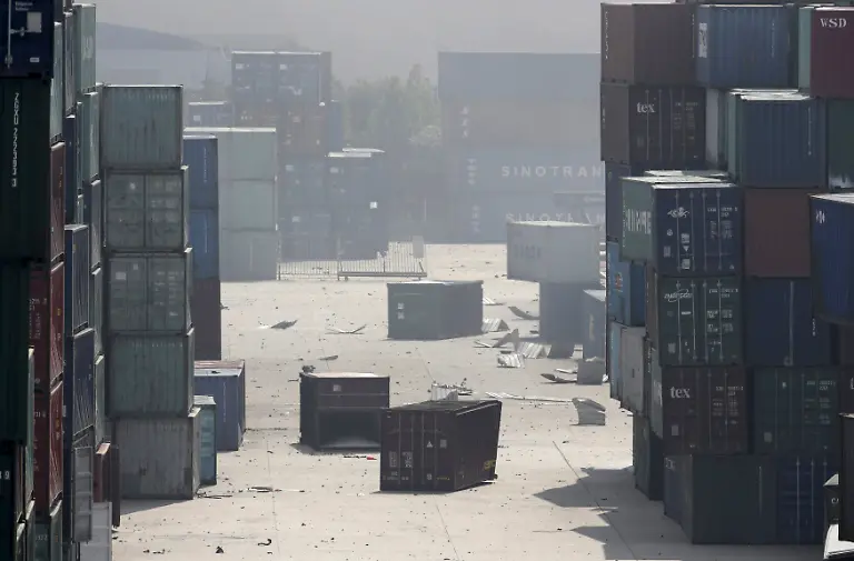 2015-08-13T061608Z-84195849-GF10000172486-RTRMADP-3-CHINA-BLAST-JPG5256688753616646889