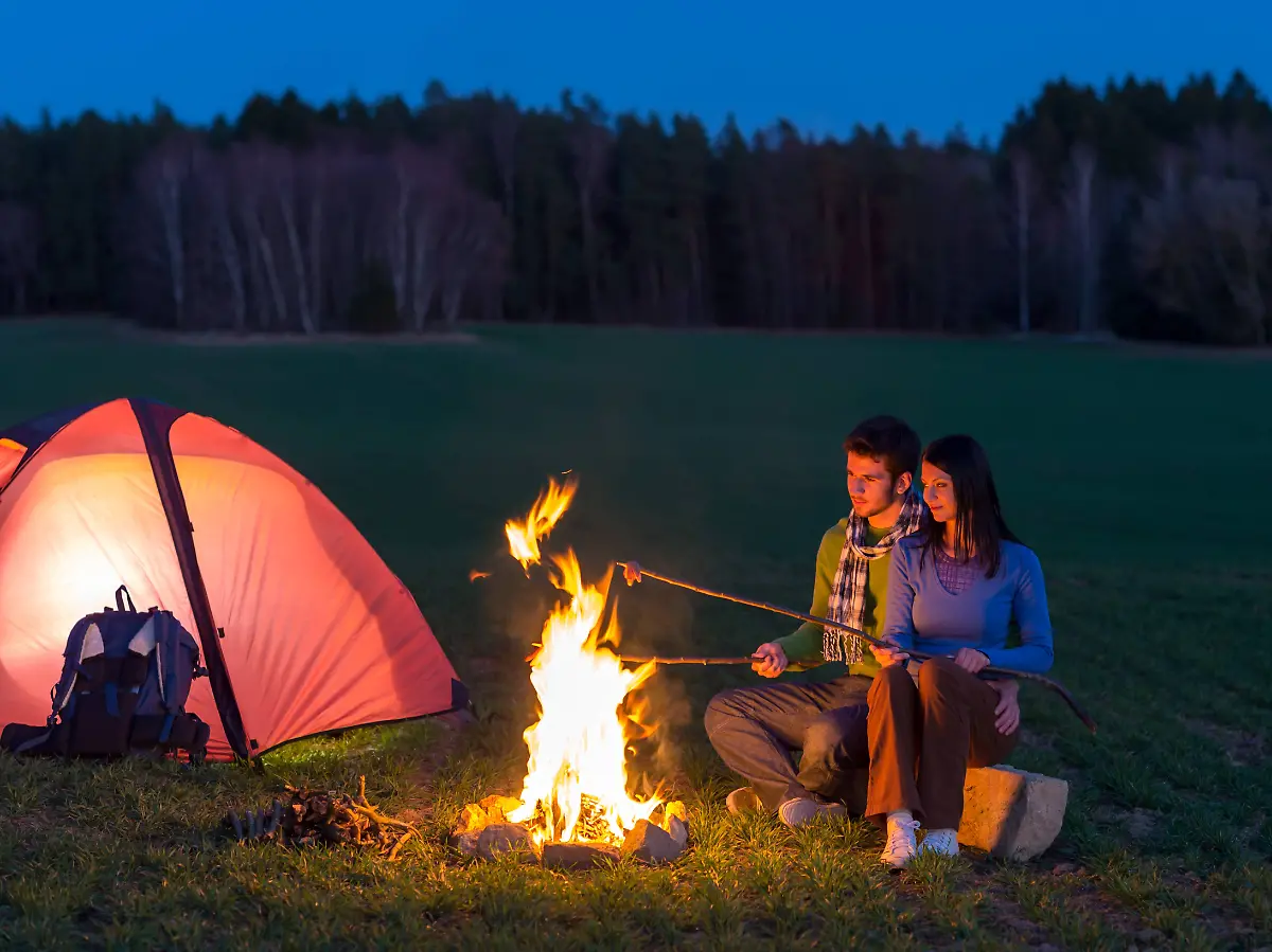 camping nur zelt deutschland Loreley® Natur am MITTELRHEIN Germany Premium für 2-4 Personen - wasserdicht - schneller & Leichter Aufbau - Ultralleicht & kleines Packmaß Grill Cover Sonnensegel Quadrat Wasserdicht Cover End Panel:Back & Front Panel with Winch Door