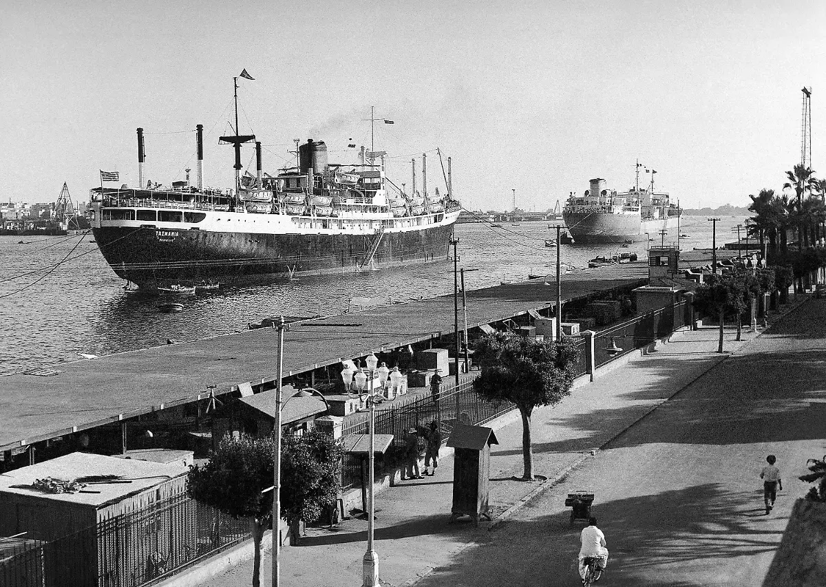 328E0A008C8D3081-jpg376334640081027083