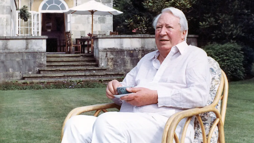 328E06000E888AF6-jpg5772409749938569003