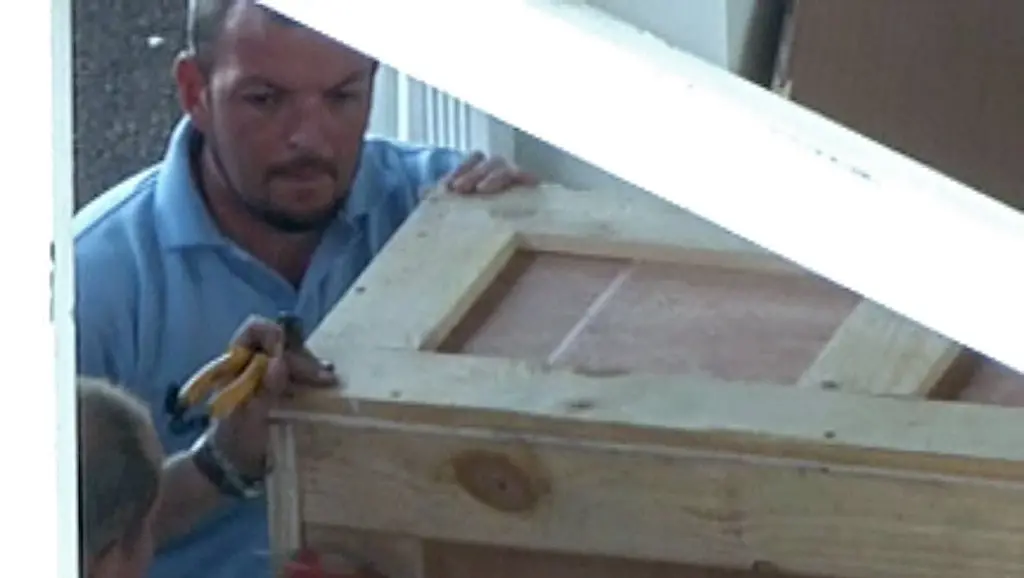 2015-07-31T155406Z-1571714113-GF20000010052-RTRMADP-3-MALAYSIA-AIRLINES-CRASH-JPG6225020063309594345