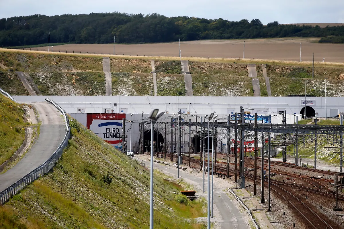 3qv33754-jpg1489770566212370309