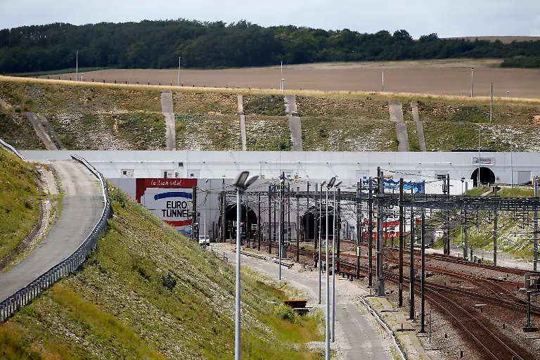 3qv33754-jpg1489770566212370309