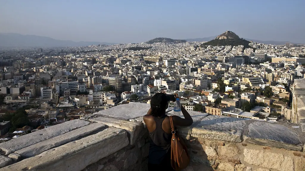 2015-07-26T182142Z-1472594694-GF10000170401-RTRMADP-3-EUROZONE-GREECE-JPG1593564726808740214