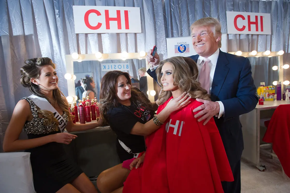 DonaldkaemmtMissHaare