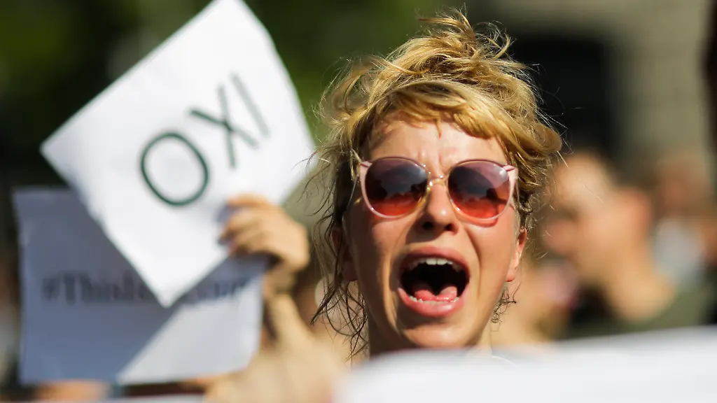 328DE200FAE9B77C-jpg2571866557457639504