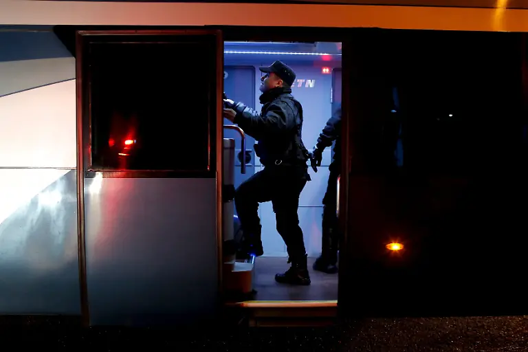 2015-07-12T114338Z-1868837708-GF10000156846-RTRMADP-3-MEXICO-GUZMAN-JPG1067053596381791733