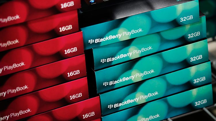 Fertig verpackt im Regal: Das Playbook von RIM.
