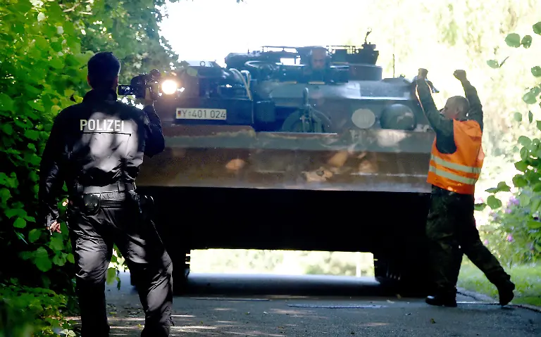 3qcz4422-jpg8065551816138581478