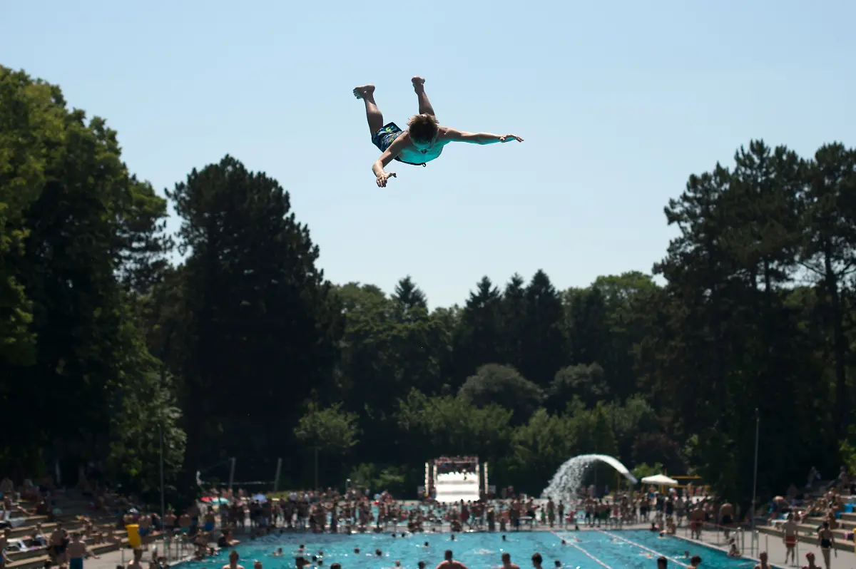 3qd25909-jpg8031729616317631268